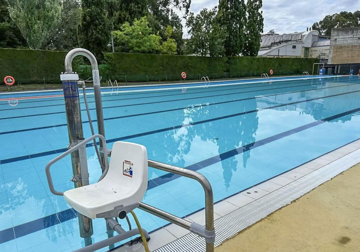 Uno de los vasos de las piscinas afectados en La Cantábrica (El Astillero).