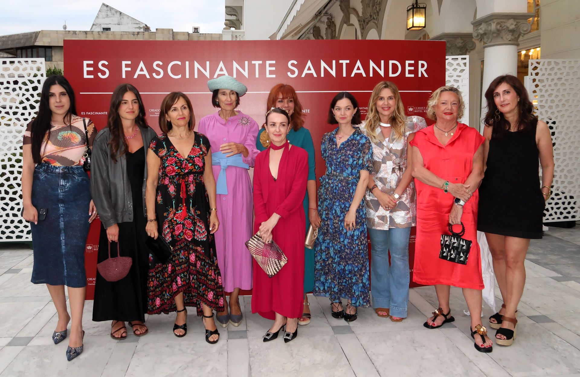 Patricia Martín, Carmen López, Rosa García, Margarita Ruyra de Andrade, Marián Pacheco, María Paz, Trinidad Castillo, Paula Alegría, Marta Saiz Rejado y Maite Álvarez San Sebastián.