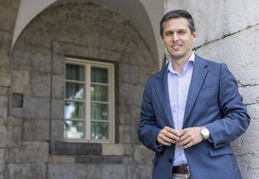 «El PP protege a quien tiene varias viviendas, no a quien no tiene ninguna»