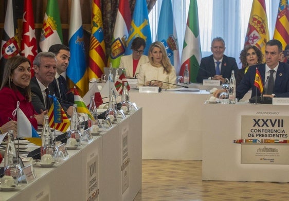 Buruaga, durante su intervención en la última Conferencia de Presidentes que convocó Pedro Sánchez en Cataluña.