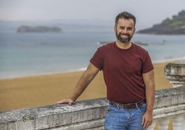 El biólogo y divulgador científico Ricardo Moure.