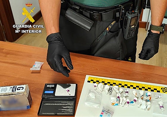Envoltorios intervenidos por la guardia civil