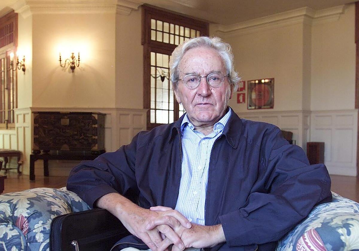 Elías Díaz, en 2004, en el Palacio de La Magdalena.