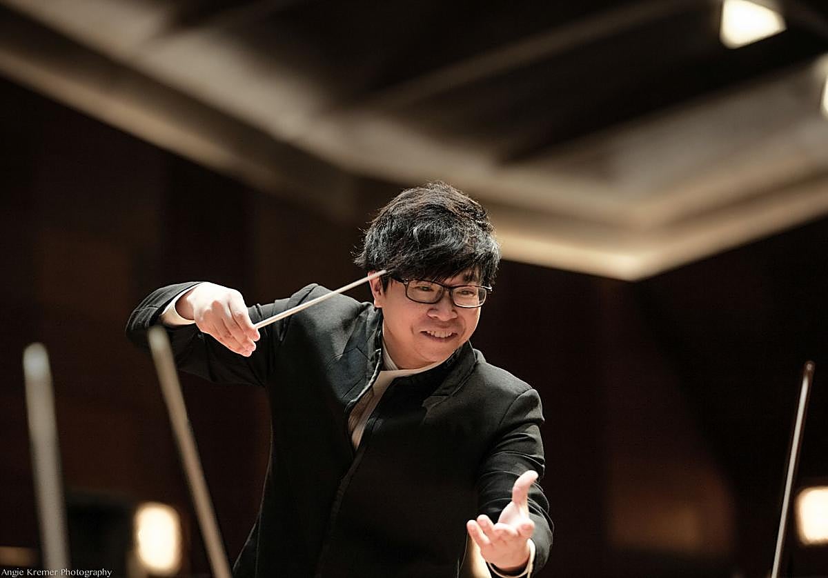 El director de orquesta Kahchun Wong.