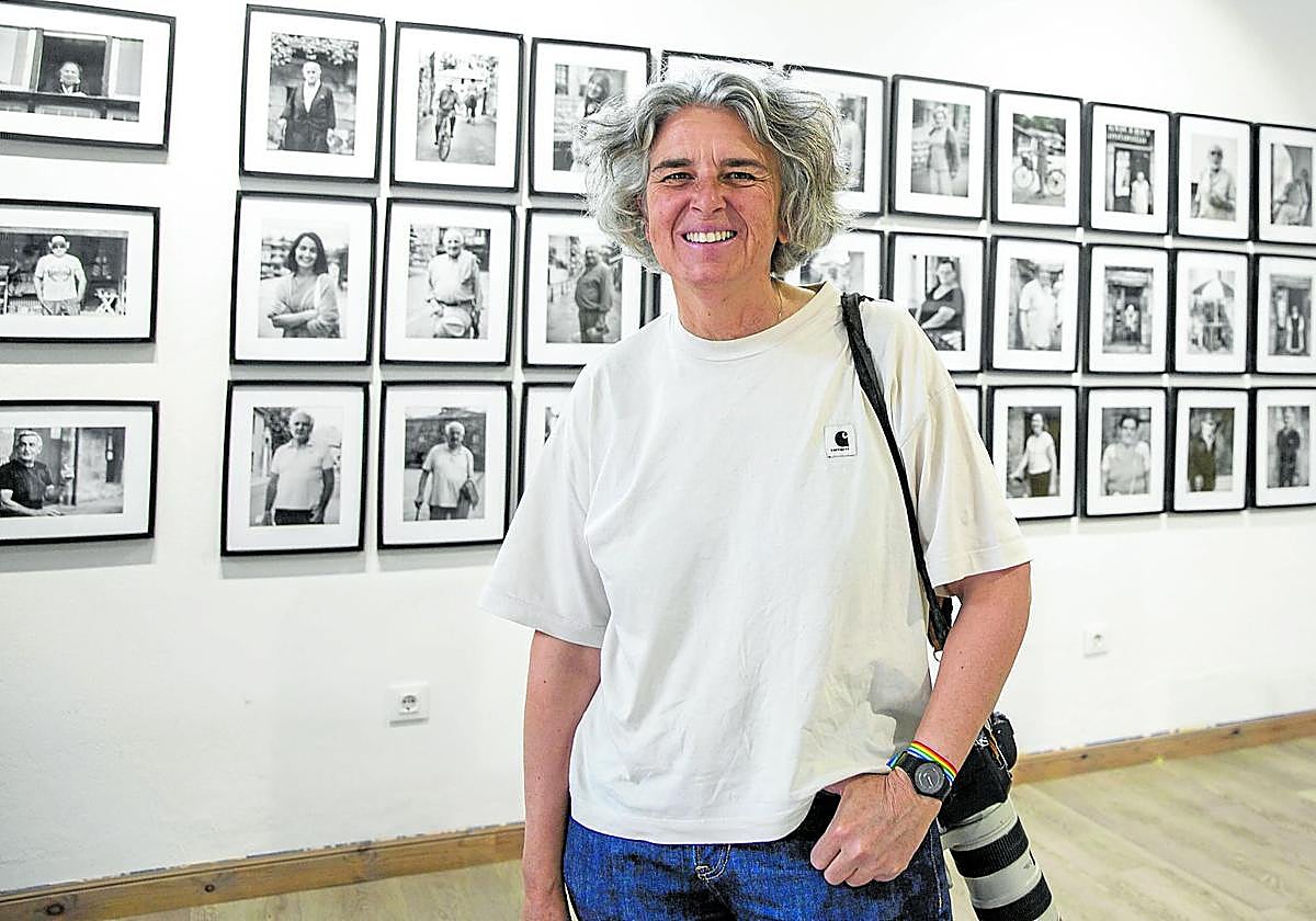 Pilar Otí, en la inauguración de la exposición.