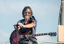 El guitarrista y compositor cántabro Javi Lost.