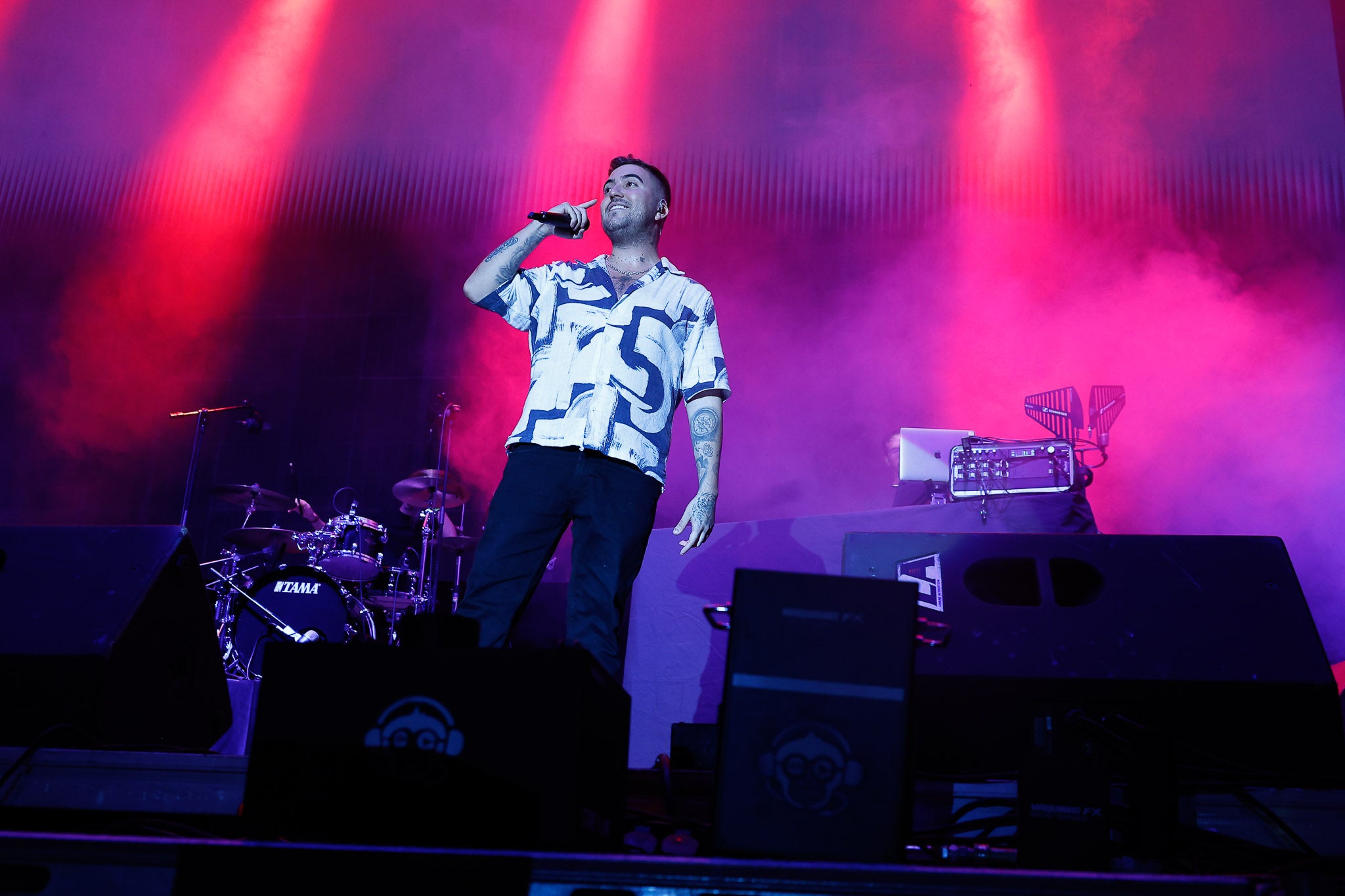 El cantante repasó sus grandes éxitos durante el concierto.