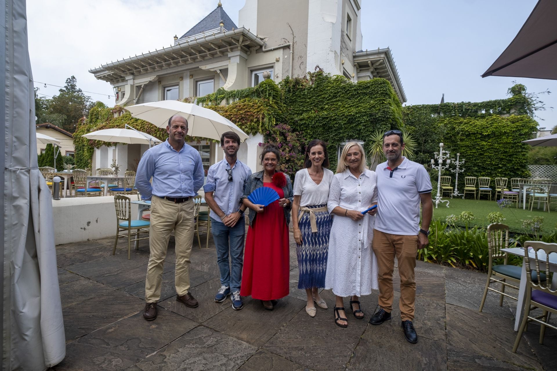 Fernando Ruiz Sarabia, Borja Sainz Ahumada, Esther Vélez Rubín, Marta Fernández-Teijeiro, María Ángeles Pérez Flor y Borja Peláez Gutiérrez. 