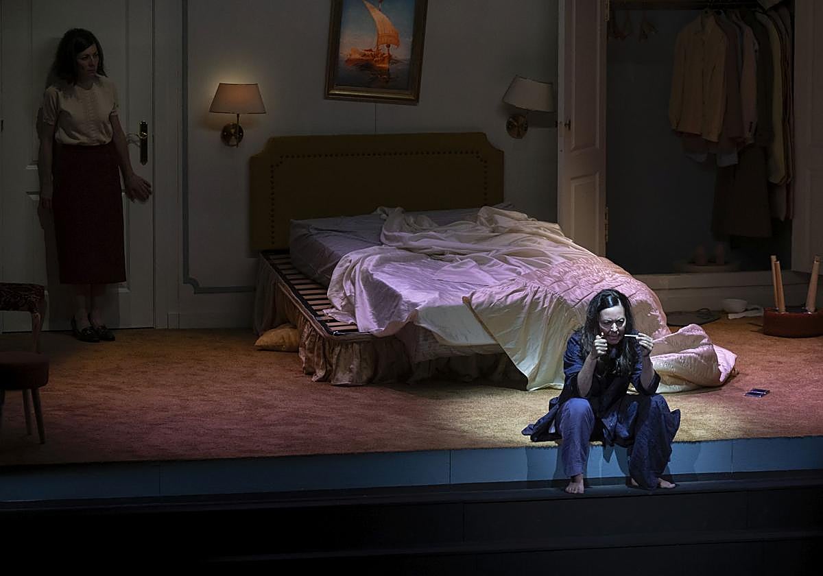 La actriz cántabra Patricia Cercas, en su papel de Medea, está «brillantísima».