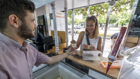 Scroll Story foto grande 1