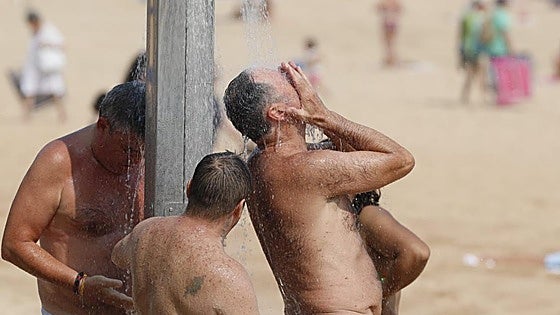 Un bofetón de calor de 43,5 grados en Cantabria