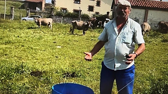 Ángel Arroyo, ganadero en Udías: «Que no pasen sed las vacas»