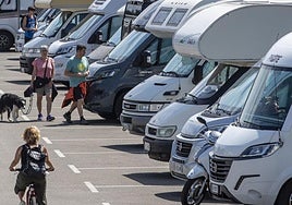 Tres ayuntamientos cántabros acumulan 173 denuncias por acampada ilegal de autocaravanas