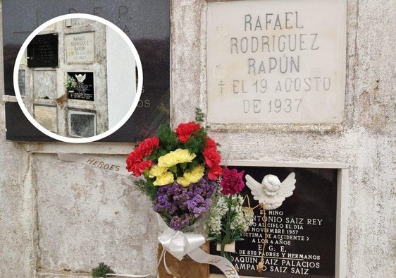 En la fotografía, las flores que colocaron el domingo. En el círculo, el nicho, hoy, sin flores.