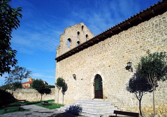 La ermita de San Martín de Laredo está en la Puebla Vieja.