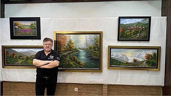 El pintor alicantino Joan Coloma expone su obra paisajística en Potes