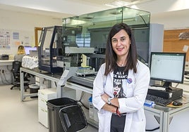 La investigadora del Idival Rosa Ayesa dirige el proyecto Quijote.