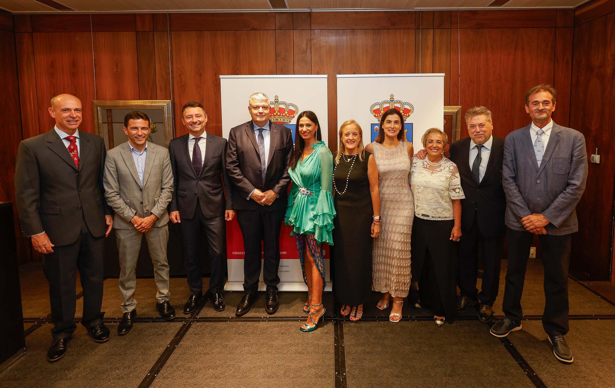 Fernando Mirapeix, Pedro Casares, Alejandro Liz, Luis Ángel Agüeros, Odette Álvarez, Isabel Urrutia, Gema Igual, Carmen Ruiz, José Manuel Conde y Francisco González Redondo.