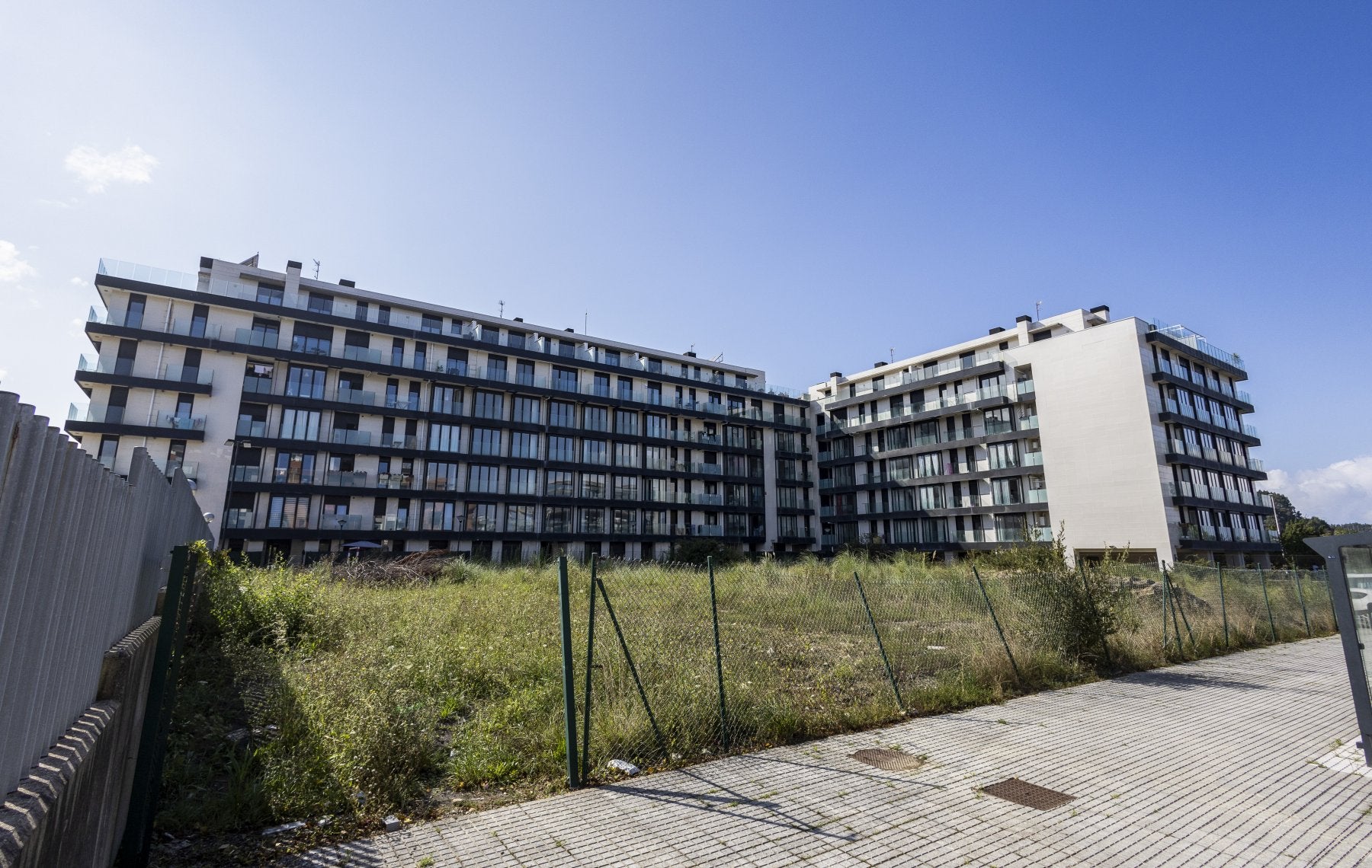 Vista panorámica de la urbanización en conflicto, ubicada en la Avenida de la Libertad de Mompía, en Santa Cruz de Bezana.
