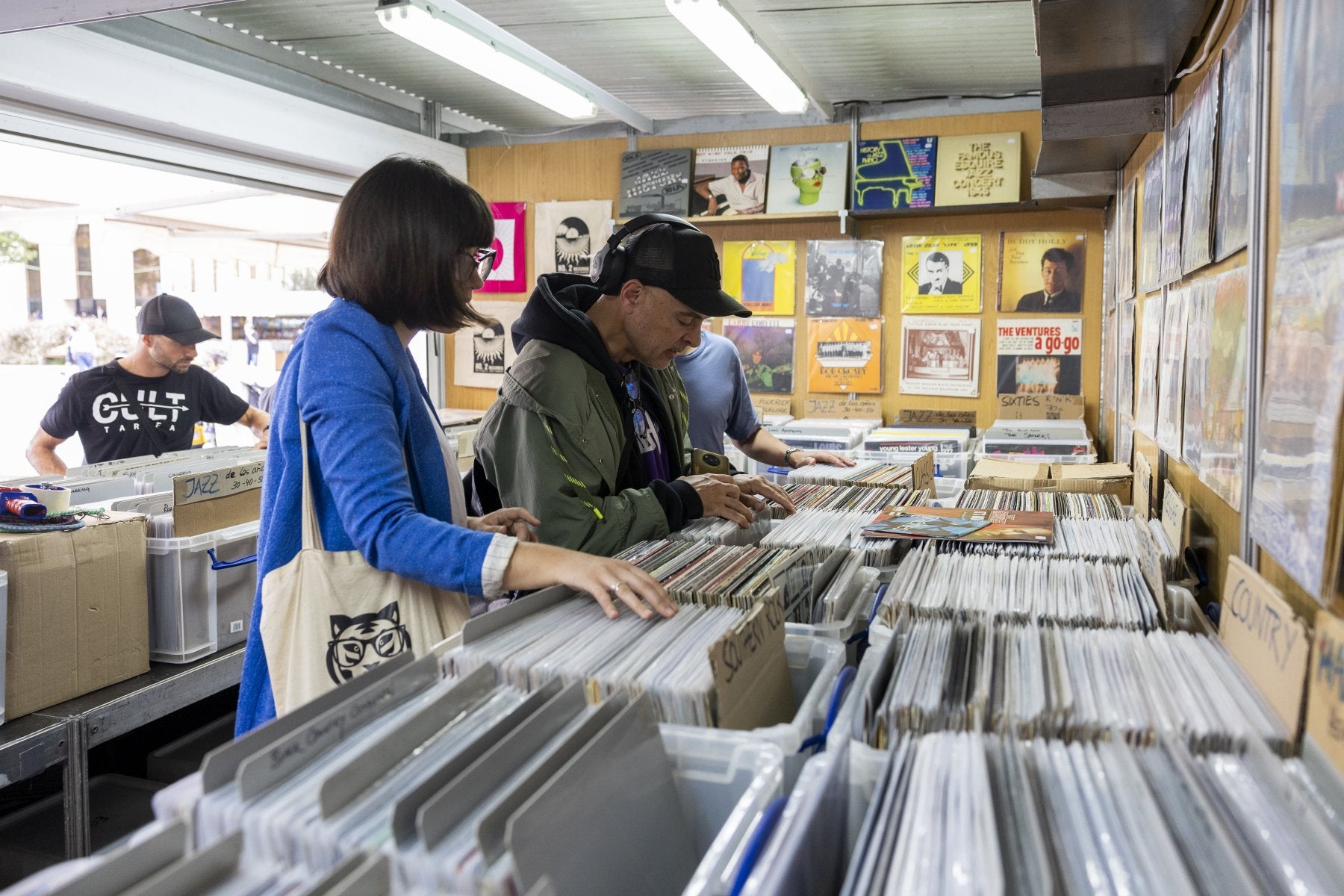 Hasta mañana domingo tendrá lugar la novena edición de la Feria Internacional en la Plaza Alfonso XIII.