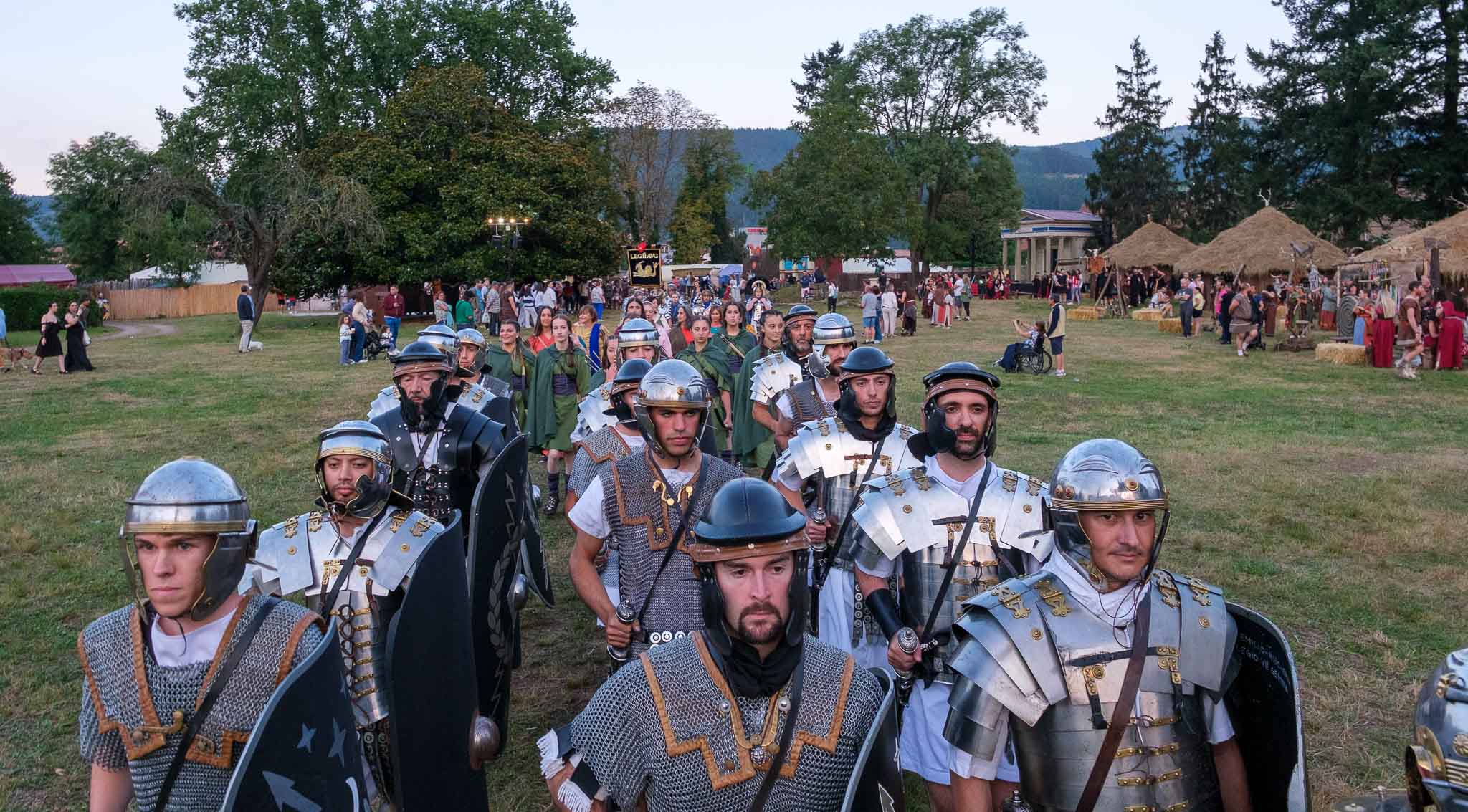 La VII Gemina desfilando hacia el anfiteatro.