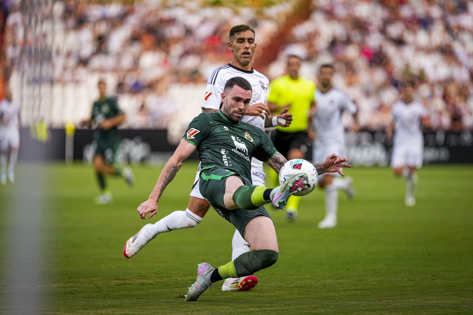 Manu Hernando, al despeje.