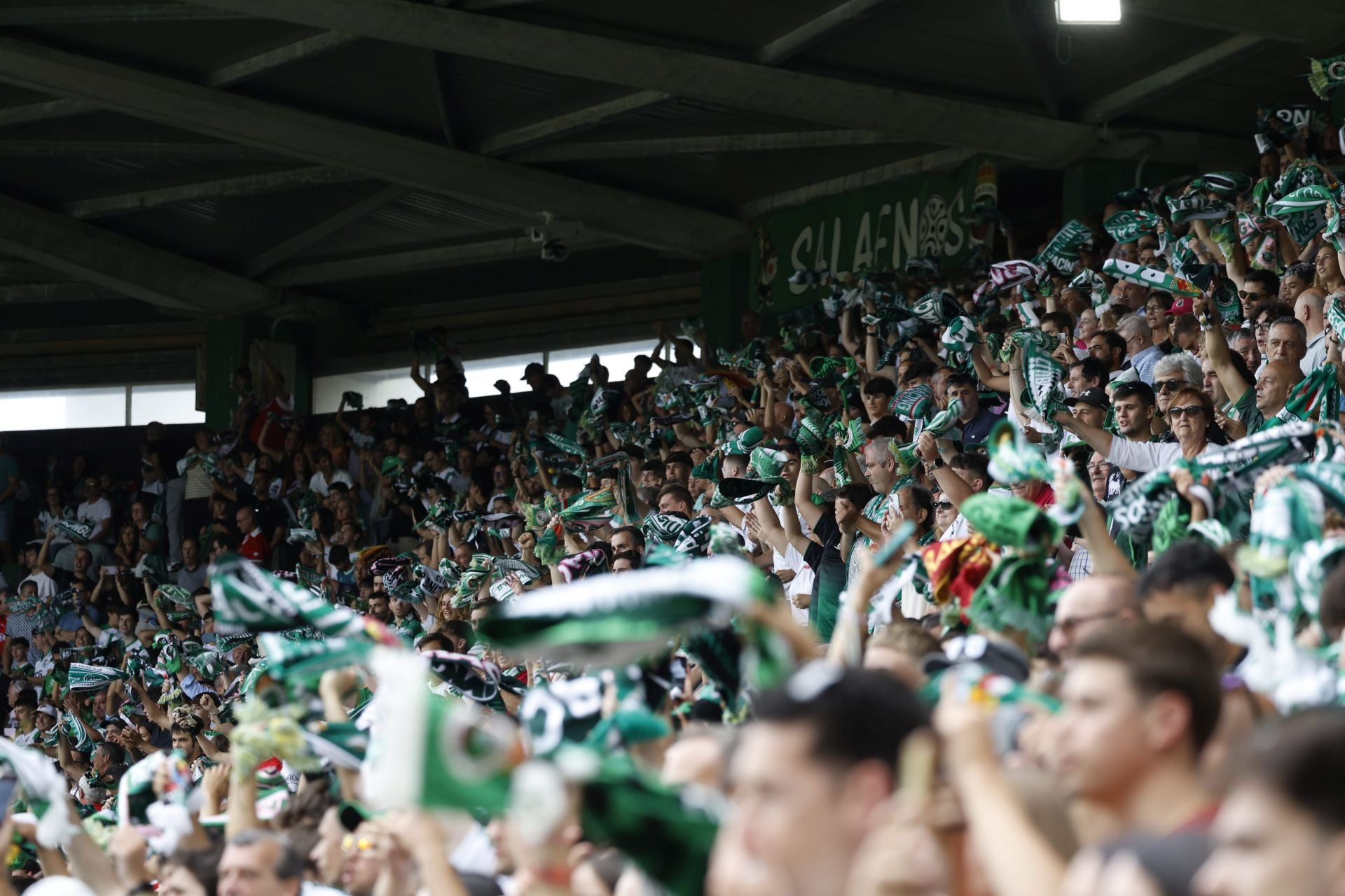 La afición disfrutó durante los 90 minutos