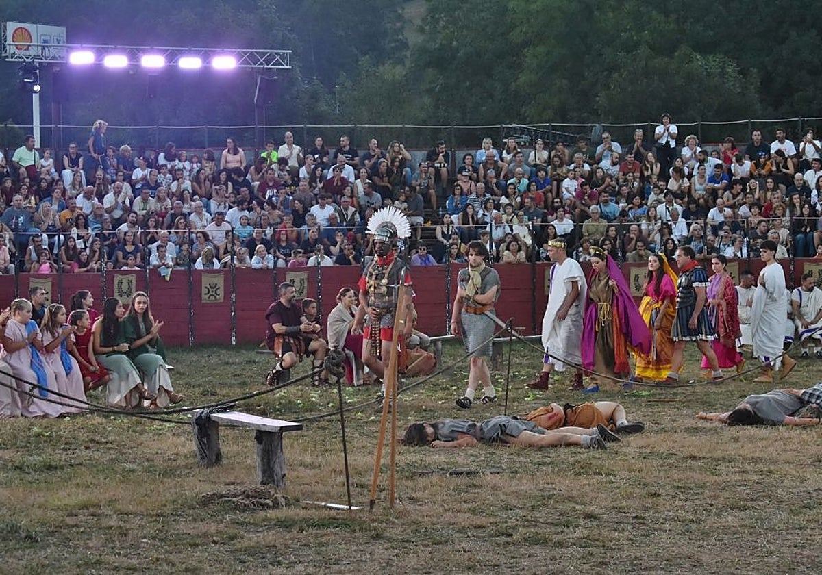 Las gradas volvieron a llenarse en los actos del sábado.