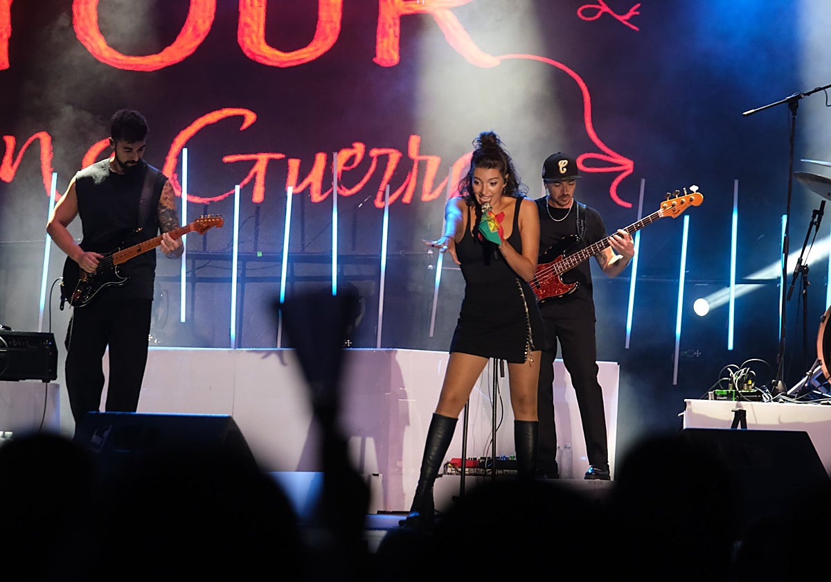 Actuación de Ana Guerra, en las pasadas fiestas de Torrelavega.