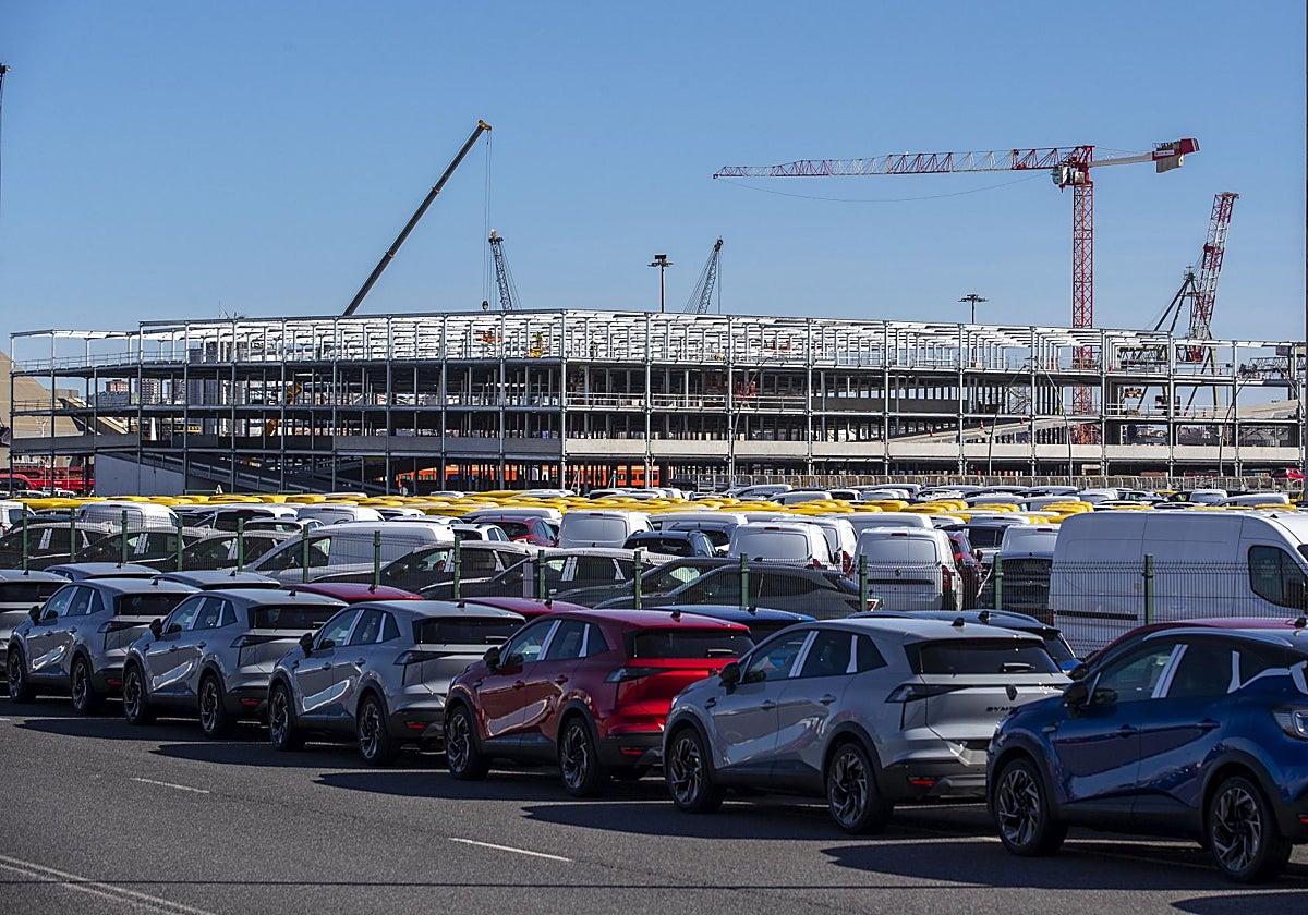 Coches en el Puerto de Santander.