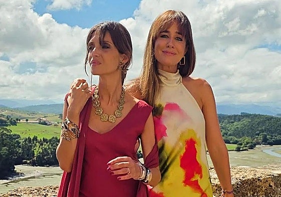 Sara Carbonero e Isabel Jiménez asisten a la boda de su compañera en San Vicente de la Barquera.