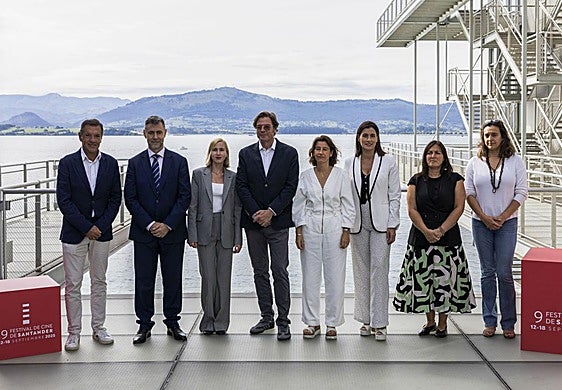 Pedro Ruiz, Luis Martínez Abad, Júlia Olmo, Álvaro Longoria, Fátima Sánchez, Gema Igual, Noemí Méndez y Yolanda de Egoscozábal