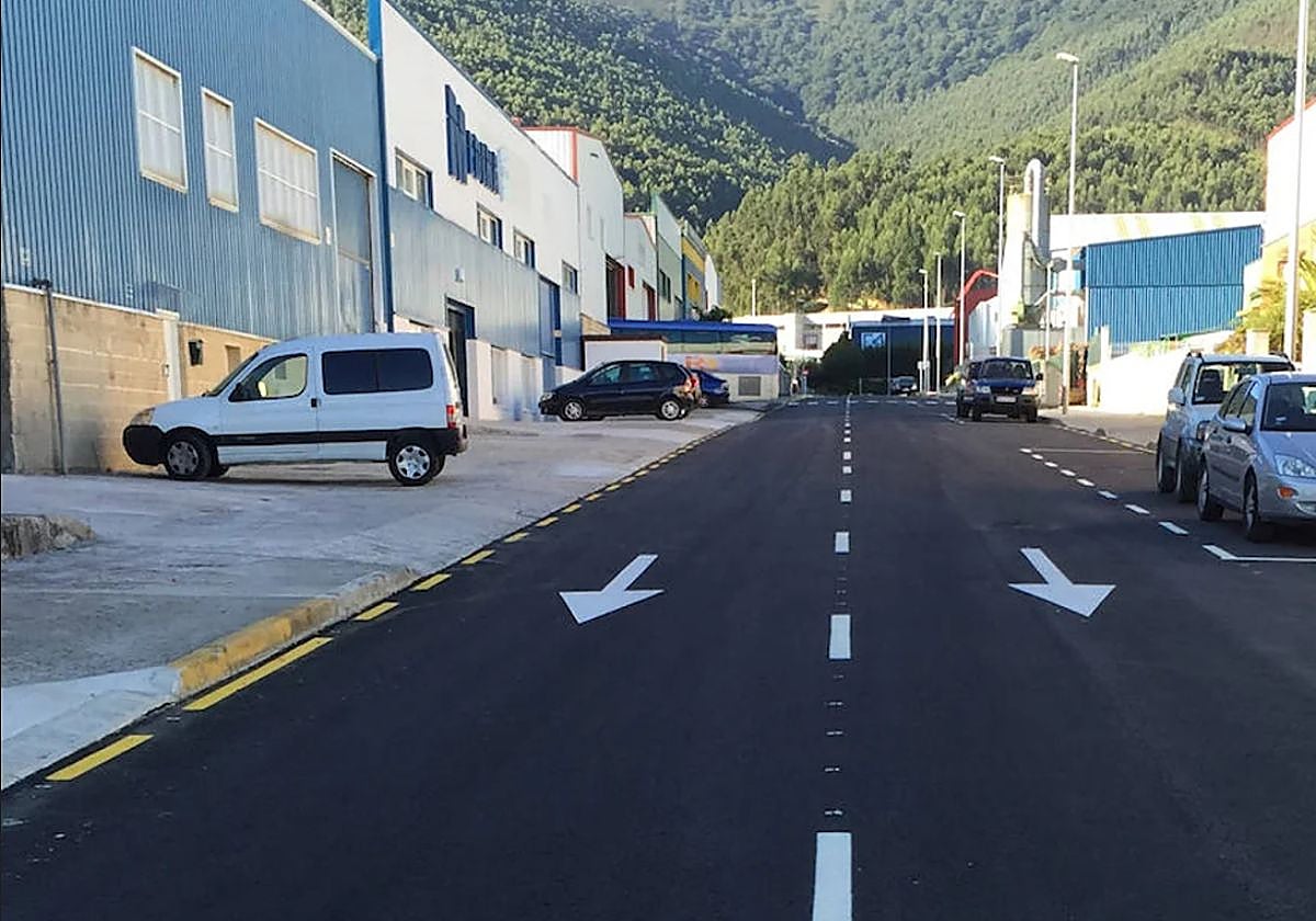 Empresas instaladas en el Polígono de Vallegón en Sámano.