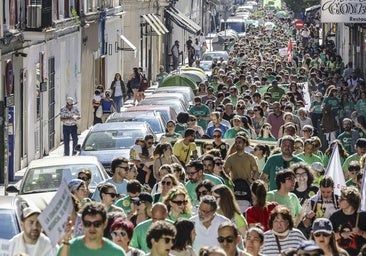 Educación suaviza los servicios mínimos para la huelga