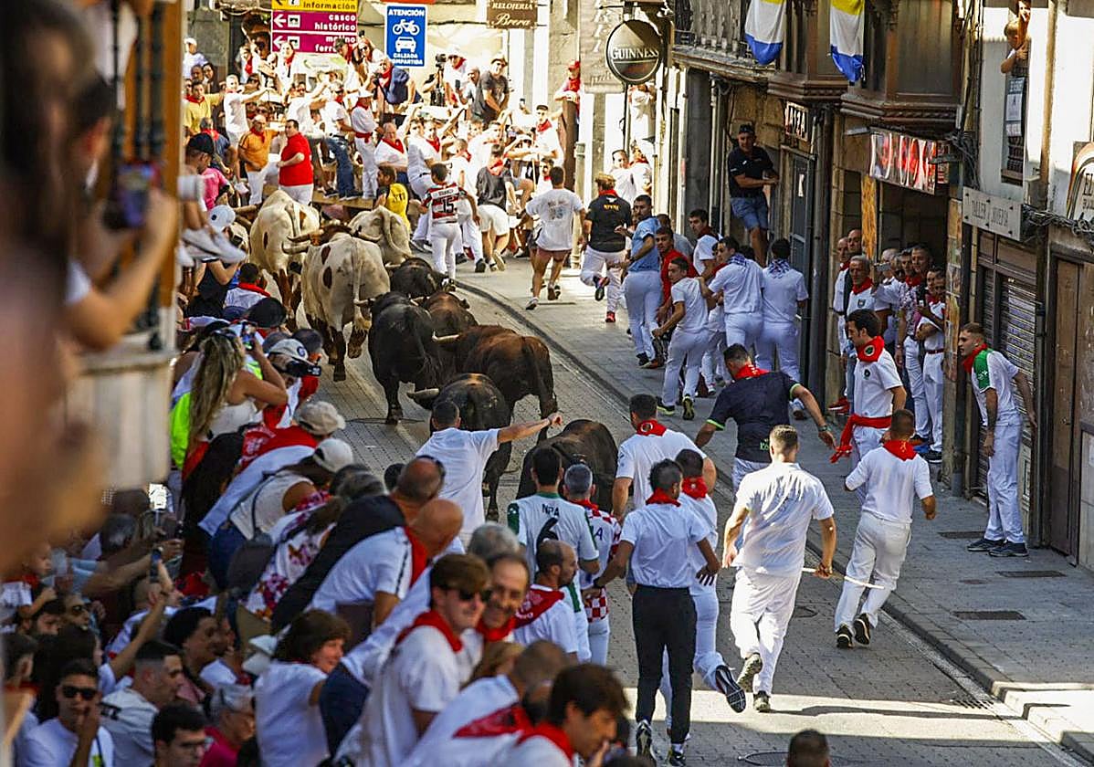 El primer encierro en imágenes