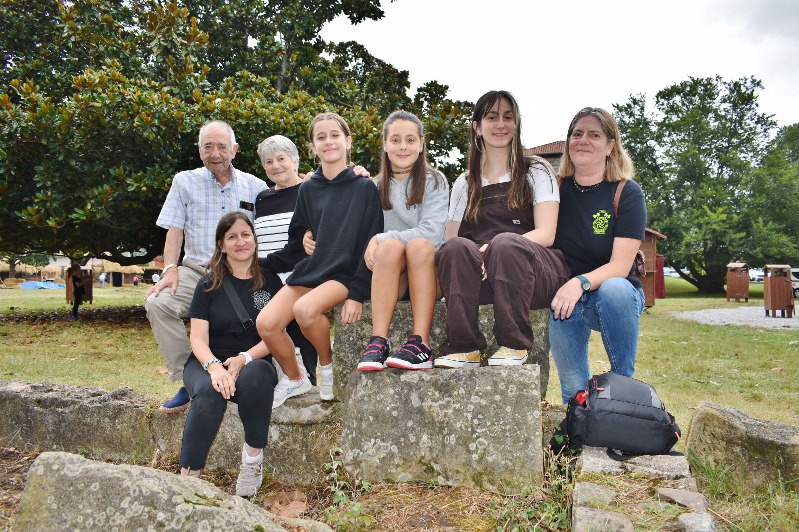 Ángel González, Mandi Hoyos, Yolanda Setién, Elena González Setién, Mandi González, Cintia Polanco González, María González Hoyos