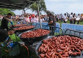 Tradición y folclore en la campa del Faro de Cabo Mayor