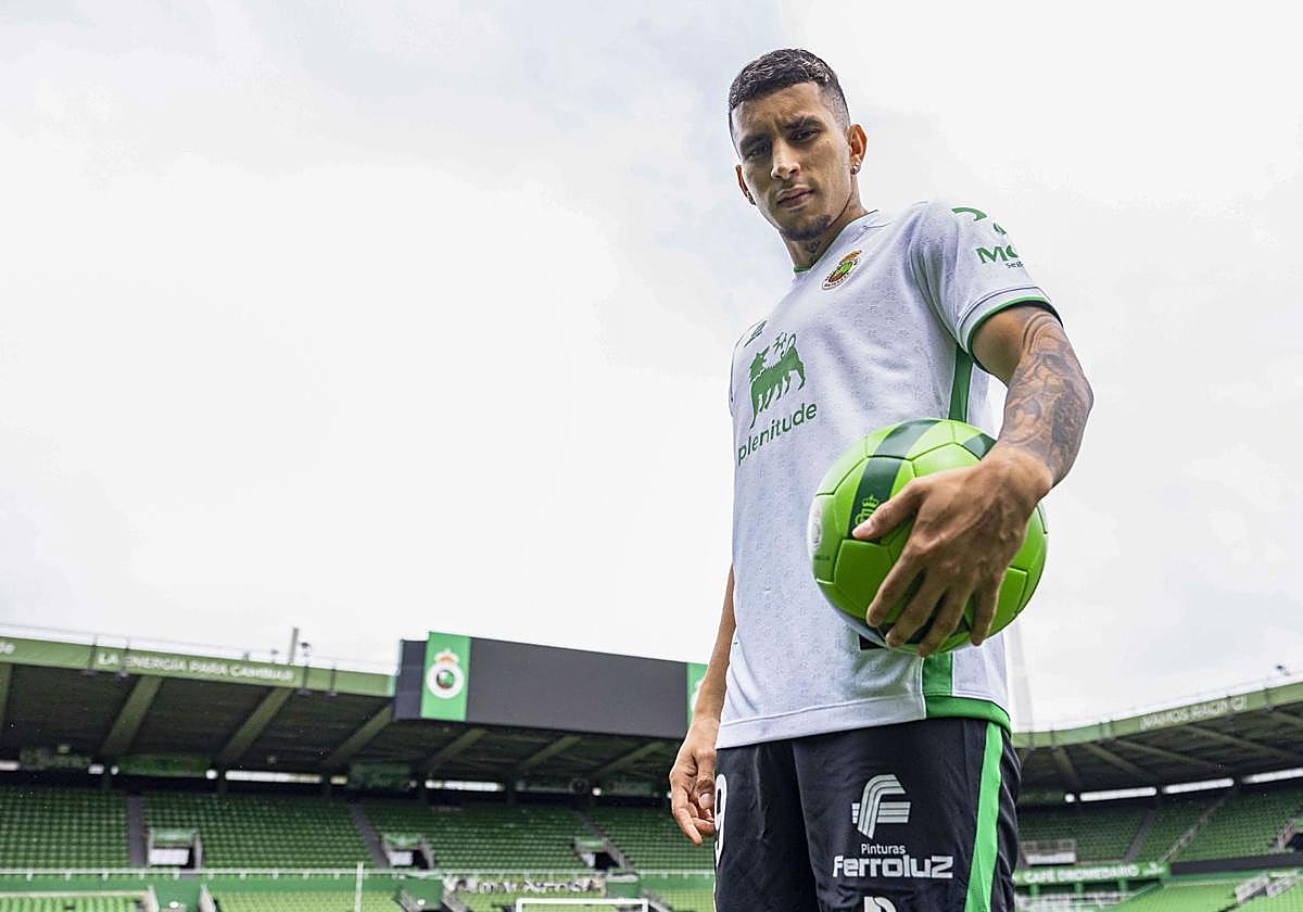 Gustavo Puerta hoy en la presentación en los Campos de Sport