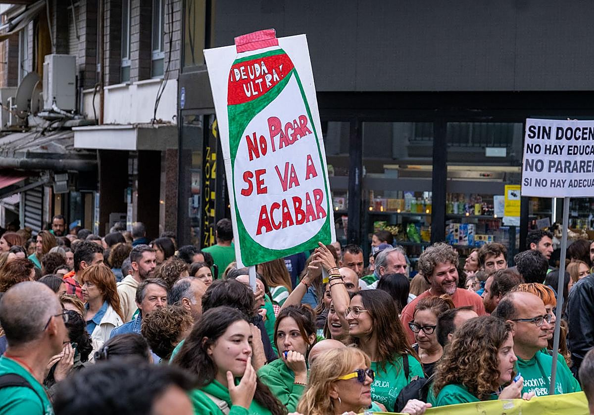 Los docentes salieron a las calles de Santander el lunes, 8 de septiembre.
