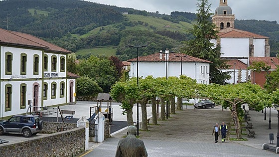 Facua da un tirón de orejas a Liendo por discriminar en las tasas del agua