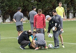 Santi Franco, tras golpearse con Ezkieta durante el entrenamiento de hoy.