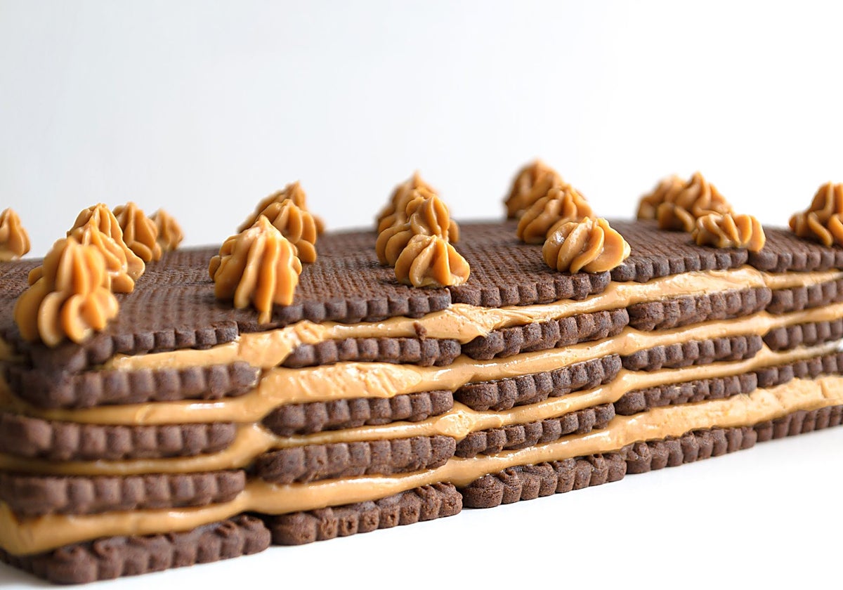 Chocotorta, postre típico argentido con galletas de chocolate y mezcla de queso crema y dulce de leche.