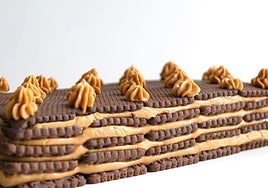 Chocotorta, postre típico argentido con galletas de chocolate y mezcla de queso crema y dulce de leche.