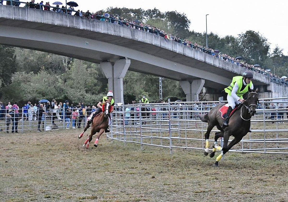 Molledo celebró su histórica carrera de caballos