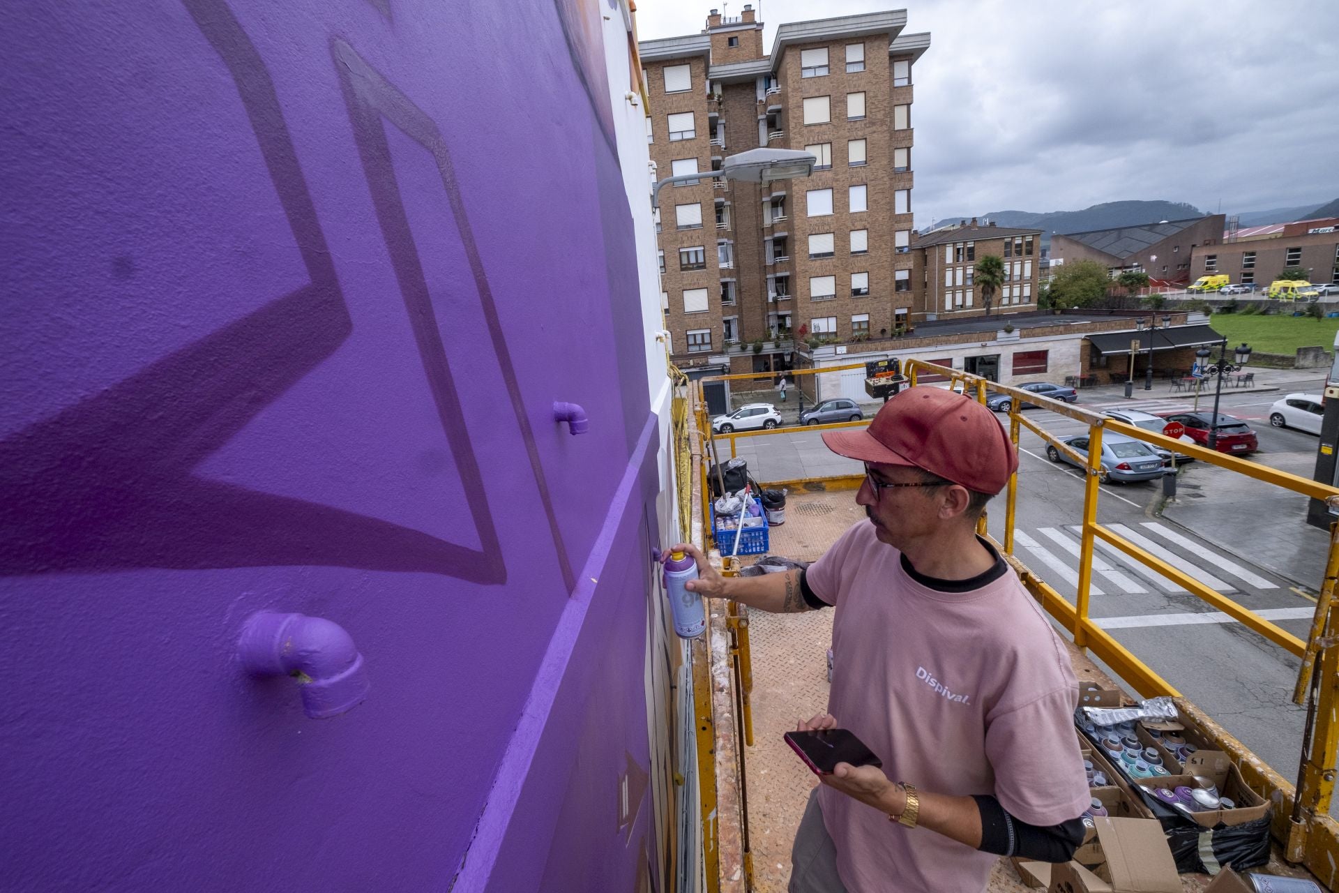 No lo hizo solo. Su obra es también trabajo de Dea XL.