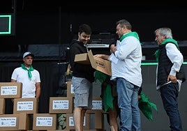La presentación de las peñas será uno de los actos centrales del inicio de las Fiestas de la Cruz