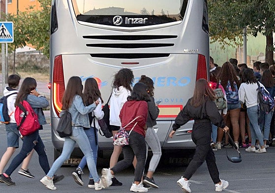 Cerca de 16.000 estudiantes utilizarán el servicio de transporte escolar en toda Cantabria.