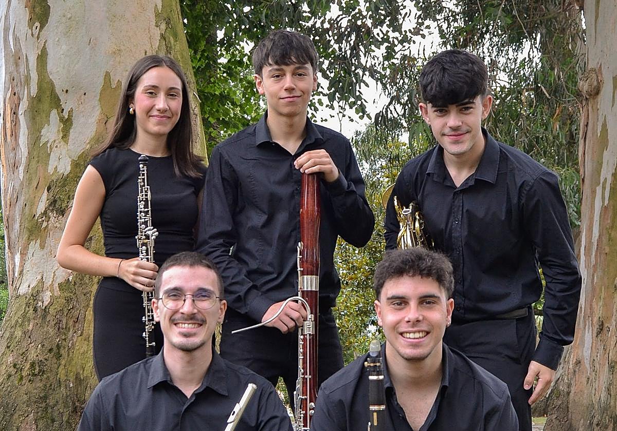 El quinteto de viento Los Vientos del Trenti.