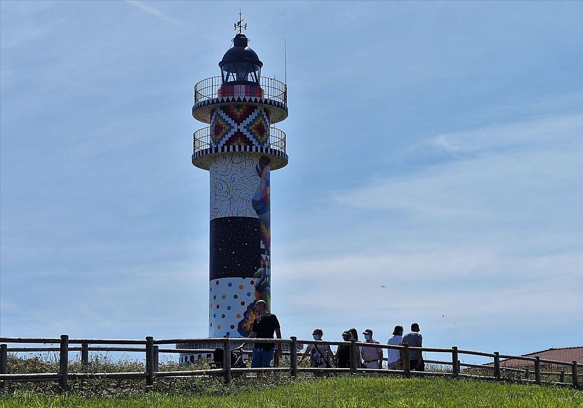 Faro de la localidad cántabra de Ajo, en cuyas inmediaciones desapareció el móvil