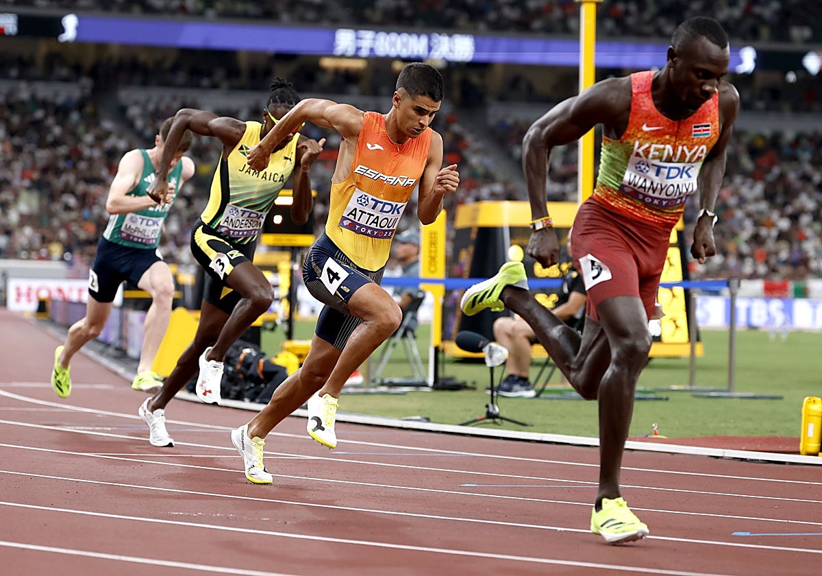 Mohamed Attaoui, en la final del Mundial de Atletismo de Tokio.